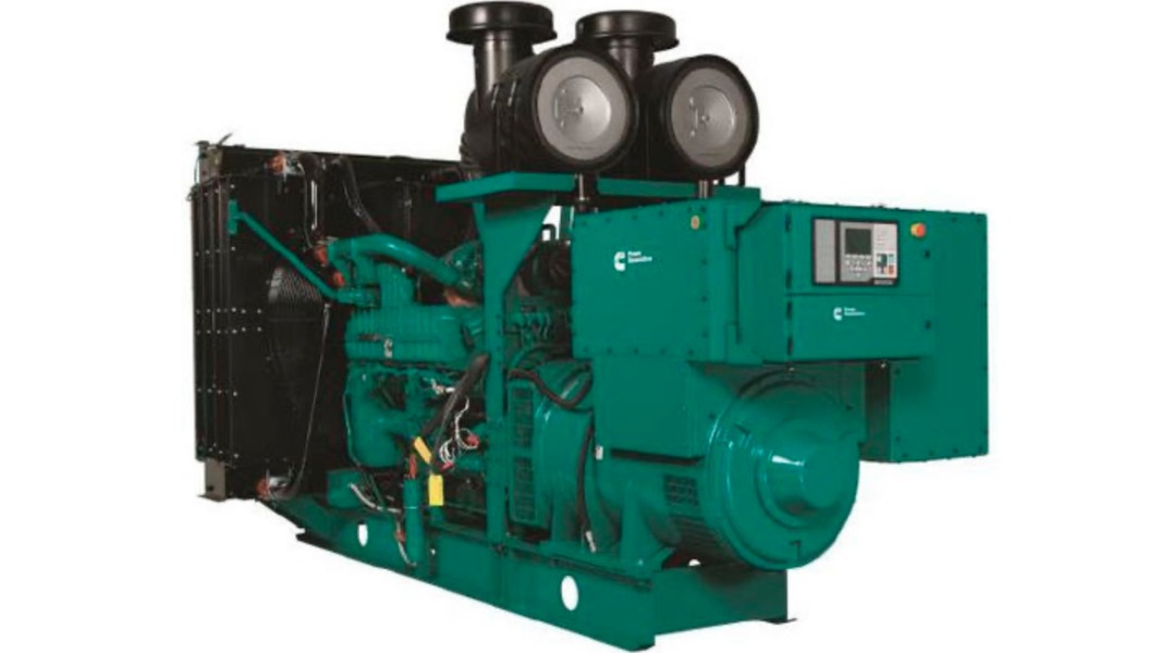 Двигатель cummins qst30